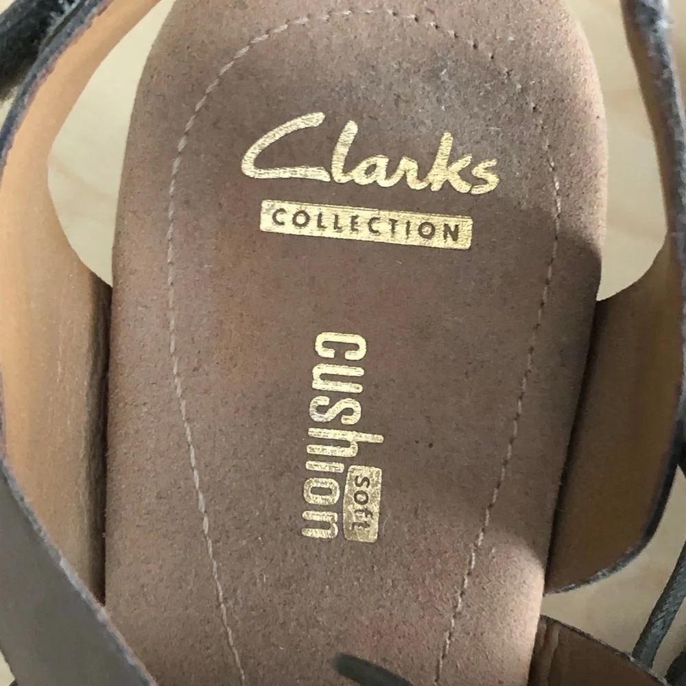 CLARKS Collection Helio Mendin Cork Wedges Women's size 10 Gray & Tan Lace Up